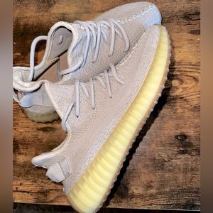 Yeezy - Sesame as 8.5